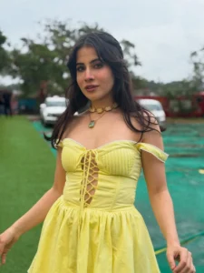 Urfi Javed Height