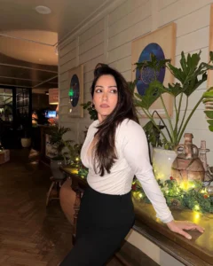 shibani bedi